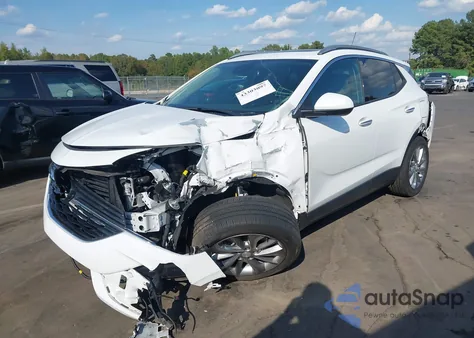 2022 Buick Encore Gx Fwd Essence z USA, uszkodzony, nr VIN KL4MMFSL0NB088103
